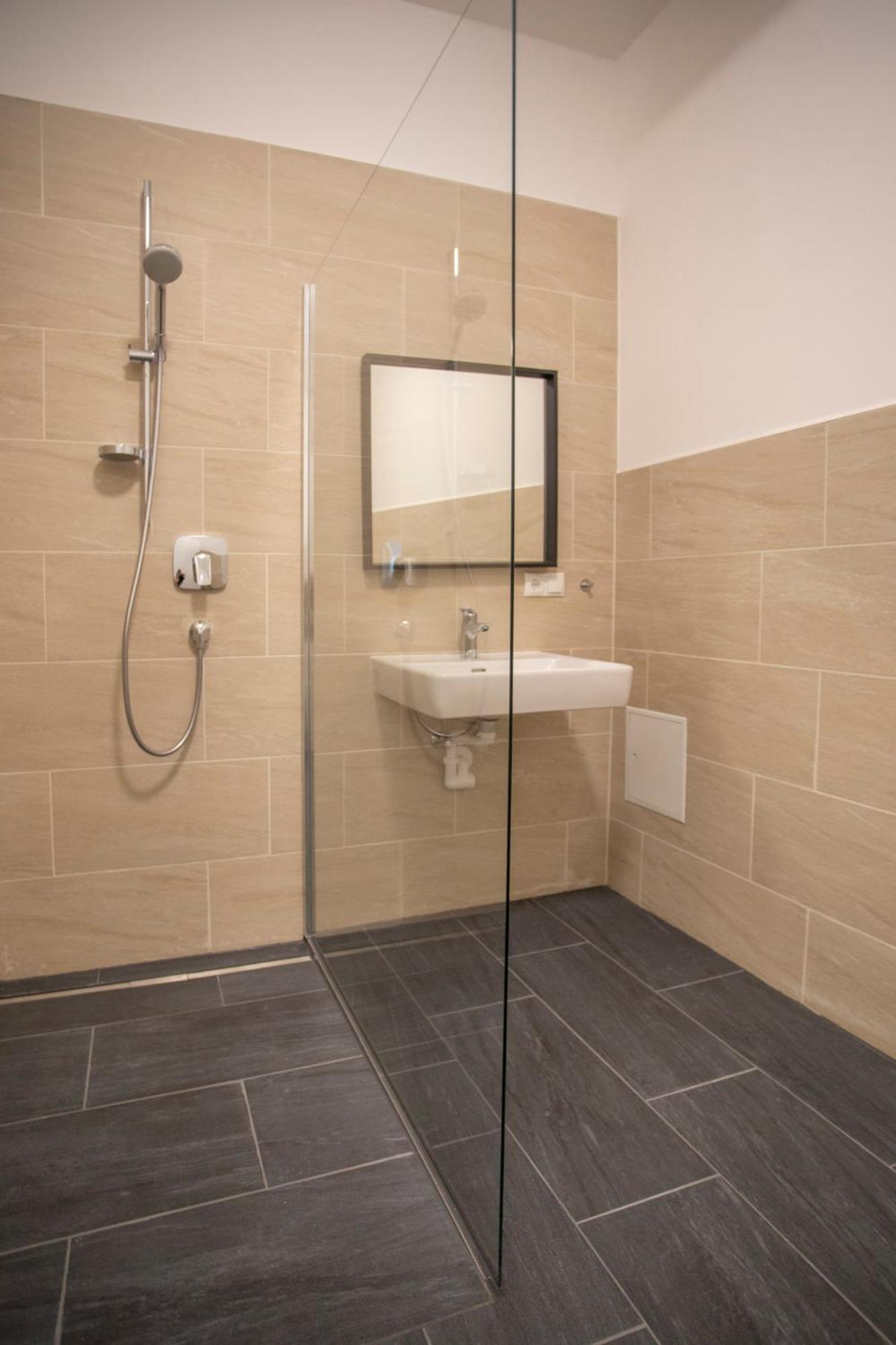 Innsbruck Urban Apartment I No Stairs I 24H Contactless Check-In Esterno foto